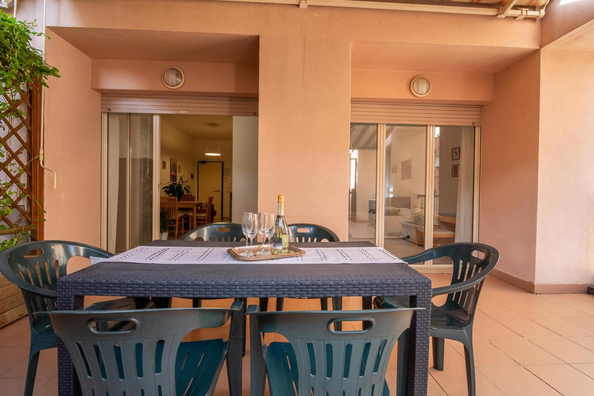 Residence La Rosa Di Nettuno 마리나디그로세토 외부 사진